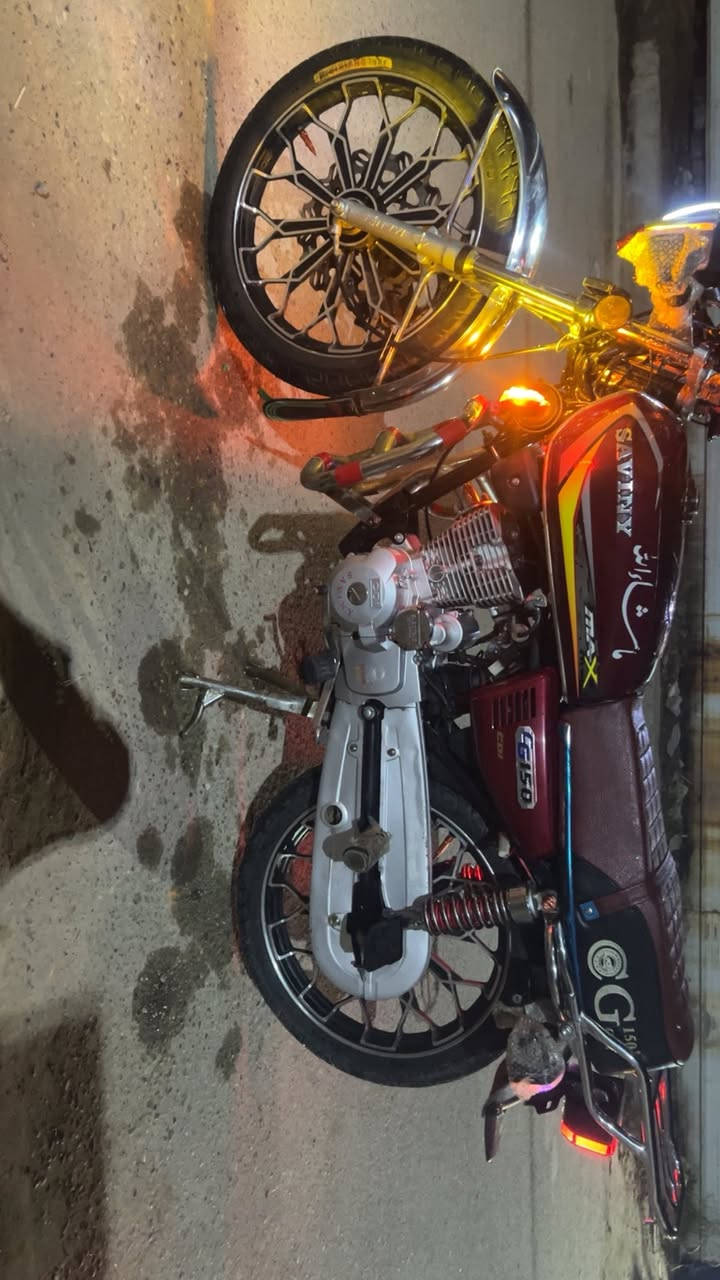 سيفان موديل 25للبيع اقل من 3اشهر من شديتها كلشي بلادي صالنصه رياضي  شرط فحص  سعر 950 بيها مجال بسيط مكاني الخالدية للتواصل ***********/***********
