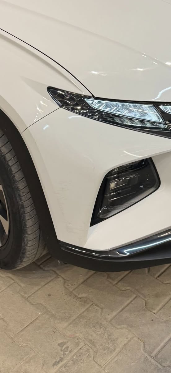 توسان 2024 بيع فقط 
ماشيه 30 الف (وارد خليجي ) كلين تايتل 
محرك (2.0) اربعه سلندر 
رقمها (اربيل) 
السياره جاهزه من كلشي وجديده وكلشي موضح بصور 
جميع الملاحضات مذكوره في الصور توجد رصعات في القماره بسبب النقل وليس حالوب عدد ٦ 
السعر : 20.500$ 
تواصل : *********** بي واتساب 
مكاني نجف
