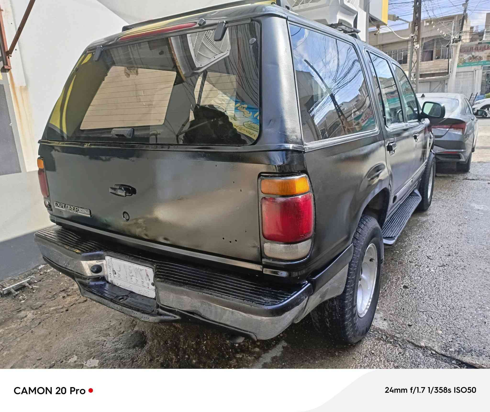 Ford Explorer 1995
للبيع فورد اكسبلوررر موديل 1995 انطيك شرط من الضربة والمعجون فقط بالهلالات الخلفية مال خيسان حدادية وصبغ جديد حزام للجمالية فقط والبارحة طلعت من الصباغ بعد ما مبولشة طخم تاير اخو الجديد سنوية 2028 شرعي موجود شرط التحويل الشراي يتصل على الأرقام 
***********
***********
