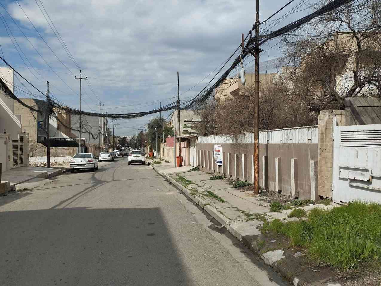 🏦  عروض مكتب بيت الأركان للعقار  🏦

عقار للبيع في حي الزهور مساحة ٦٦٠ م 

الواجهة ٢٢ م عمق ٣٠م اتجاه شروق تام 

عرض الشارع ١٢ م البيع  بحساب الأرض 

موقع الزهور شارع ٣ قرب مدرسة الآفاق 

🏦                                                  🏦
السعر على التليكرام https://t.me/alarkan_1
للاستفسار مراجعة مكتب بيت الأركان للعقار 

موقع موصل حي العربي قرب مطعم ماشاءالله 

*********** / *********** / *********** 🏦
