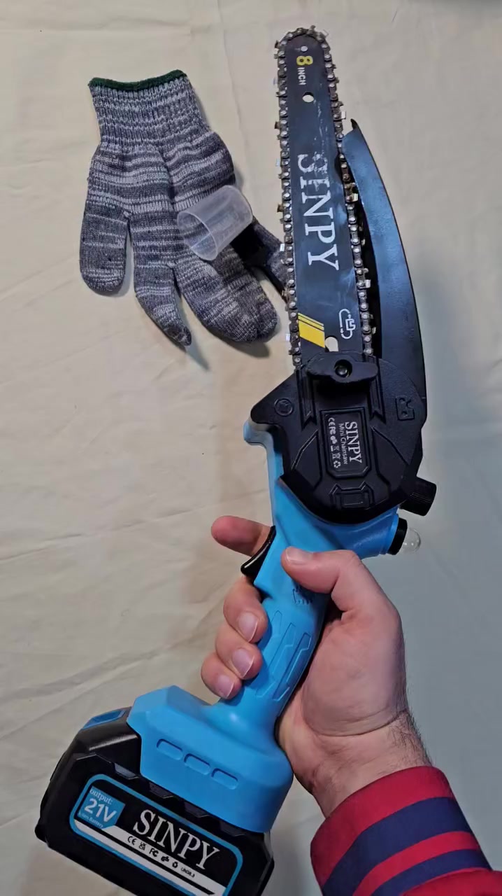 منشار يدوي .. يشتغل بس اعتقد الماطور مالته متضرر لان اكو ريحة ملف محروق .. يباع فحم .. بدون بطارية ..
١٣,٠٠٠ دينار فقط..
متزفر توصيل ٢,٠٠٠ دينار لجميع المحافظات..


**إذا كنت صاحب هذا الإعلان وتريد حذفه لأي سبب، رجاءا أرسل رسالة إلى الدعم الفني**