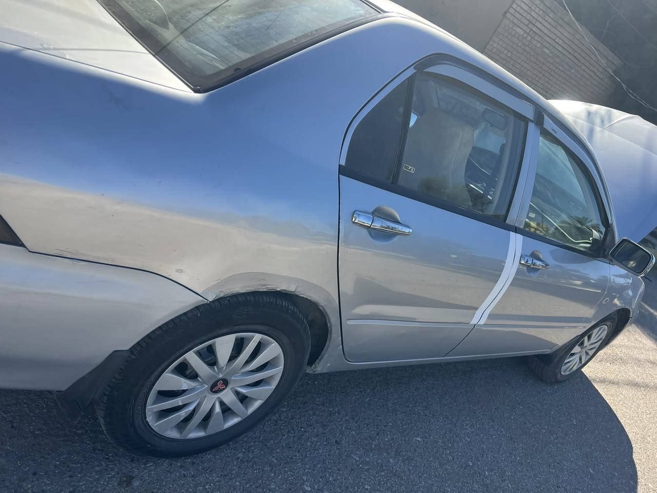 لنسر10 فقط قطعتين كلير بدون فتح اومعجون اودواخل الصور قبل الرش موجوده مكينه 1500قبغ اسود 
شرط لوك تبردثلج سنويه جديده رقم جديد تحويل مباشر المكان ديالى 
***********
