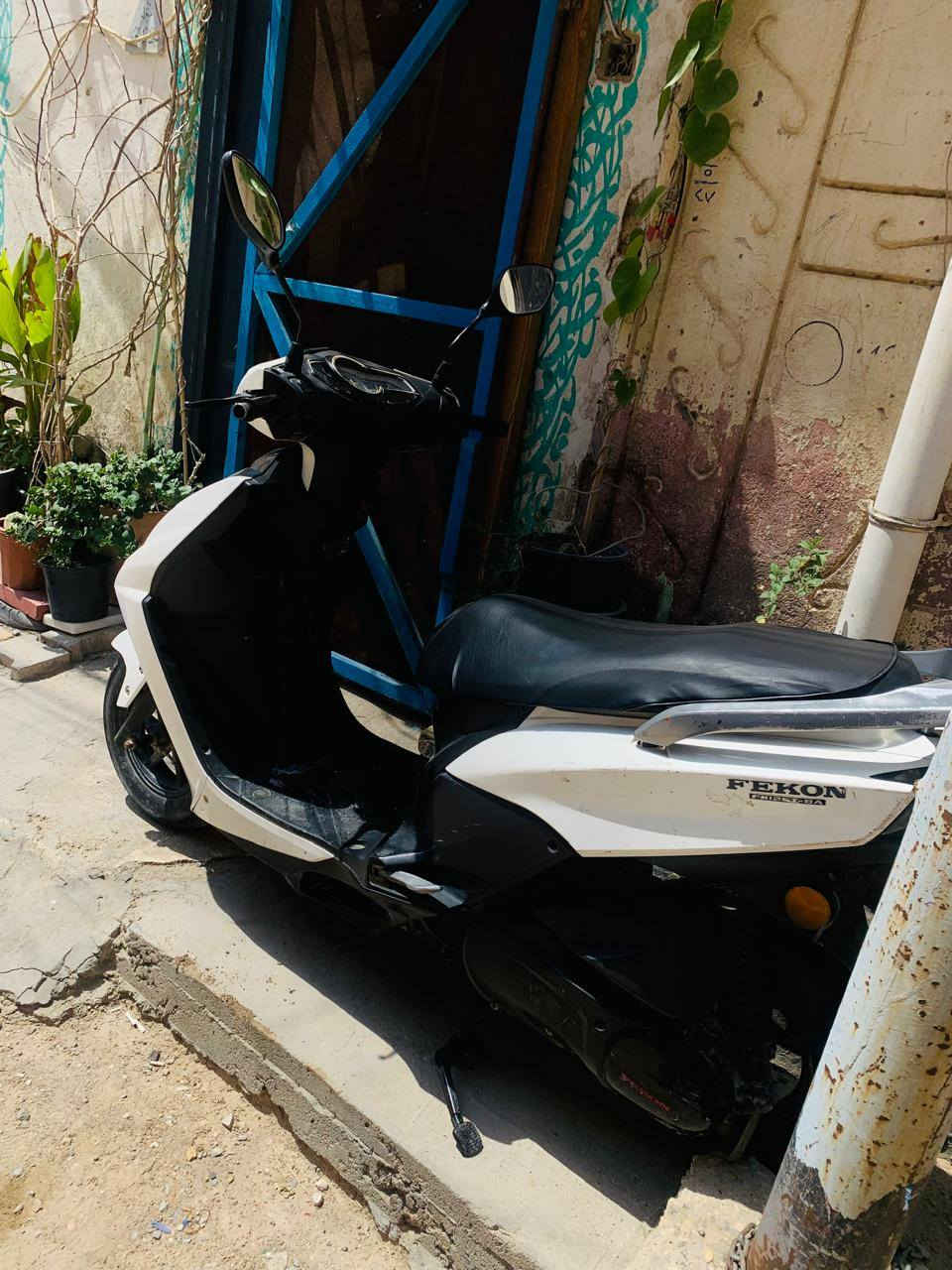 للبيع ماكس سكنس S اول باب لوك نضيفه دارجه مامفتوحه كامله من كلشي
السعر 550 وبيه مجال

العنوان الشرقيه قرب مطعم عافيه ونص 
***********
