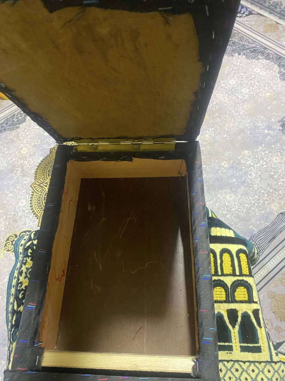 يعطيكم العافيه موجود عندي ركايات باصات كوستر
للبيع حط سعرك


**إذا كنت صاحب هذا الإعلان وتريد حذفه لأي سبب، رجاءا أرسل رسالة إلى الدعم الفني**