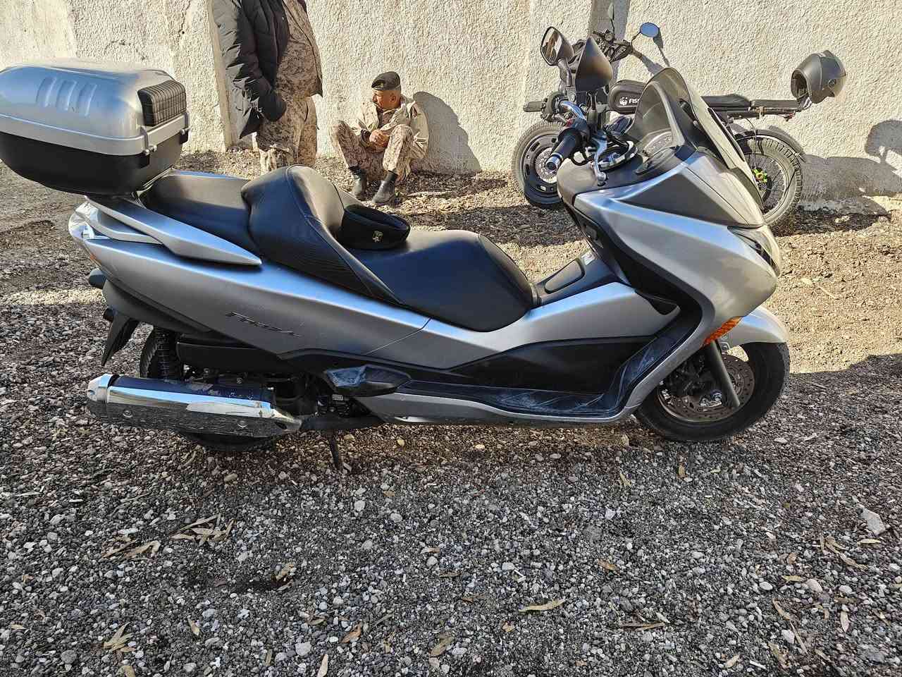 فورزا 10/0 مكفوله مابيه اي نقص ماشيه أربعين الف 
مكاني بغداد / حي الجهاد
للتواصل خاص او على الرقم *********** وتساب
السعر 14
