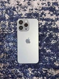 ايفون 15 pro max  الجهاز شرق اوسط  ذاكره 256 بطاريه 92 السعر مليون و75...