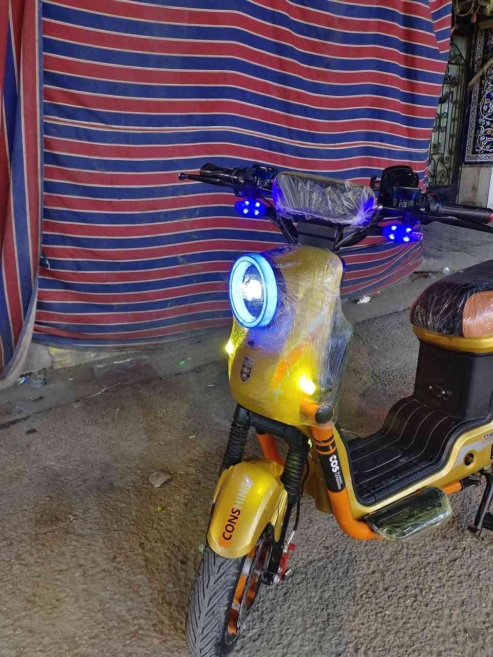 السلام عليكم ورحمة الله وبركاته
باسكل شحن جديد للبيع 2025
مستخدم اسبوع واحد فقط 
مكان: كربلاء 
الحجم  20
الون : اصفر مميز 
الون الويل :اسود :مميز
المواصفات 
السرعه :99 حقيقية
يعمل بنضام 4سرع
جهاز إنذار :عند السرقة
قفل التاير الخلفي
قفل السرج : او البطارية 
ويل كب.
بطاريات 5جدد 60A....... 12V
بايدر مساعد :وايضا يشحن البطارية
تيرات :جوبلس
دواسات دبلات :6 :2 أمامي :4 خلفي
اشاير يمنه يسره دبل اشارة 
لد :نهاري
لد :ليلي
لد :ليلي :إضافي
لد :خلفي 
مفتاح 🔑 و بصمة 
شاشة تقرأ :العطلات :والسرعة :والكيلو متر:وشحن البطارية.
وغيرها من المواصفات
السعر 475وبي مجال 

لاستفسار خاص او علـّۓ. الرقم اسفل
***********
