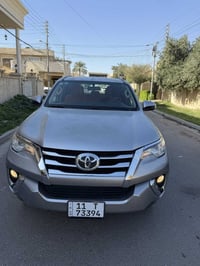 تيوتا فورجنل موديل 2018 خليجي مكفوله من الضربه والصبغ عدا شويه جلح خفي...