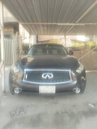 انفنتي موديل ٢٠١٧ QX70 رقم مثنى مشروع وطني تحويل وين ماتحب السيارة بيه...