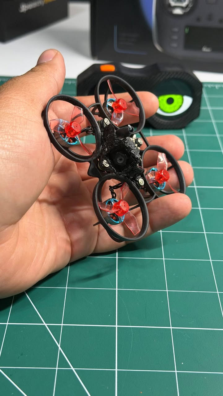 درون FPV  AIR65 عليها محركات من شركة GERRC  1002 18000KV  نظام ELRS2.4  سعرها 125 الف فقط درون بدون اي ملحقات


**إذا كنت صاحب هذا الإعلان وتريد حذفه لأي سبب، رجاءا أرسل رسالة إلى الدعم الفني**