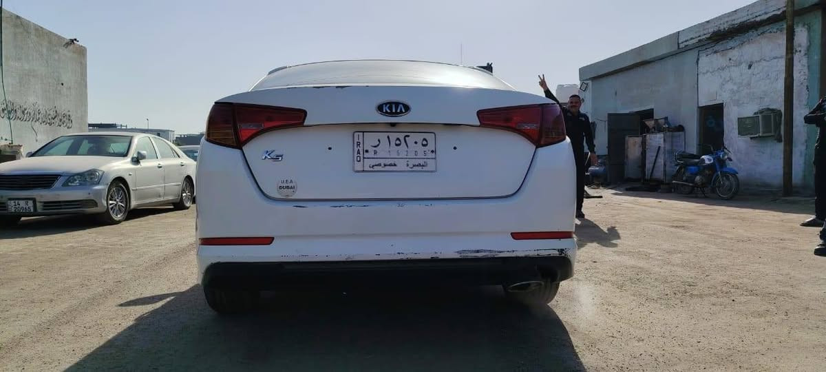 كي فايف موديل 2013 وارد كوري مامكفول من الصبغ محرك 2000 حداد جيده محرك كير جيد رقم بصره بسمي. السعر 205  *********** البصرة, العراق
