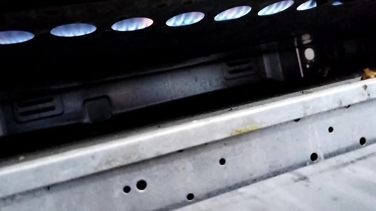 وبيه ومجال والطباخ ايطالي ونظيف  ومابيه اي ضرار الفرن يشتغل الفوك والجوه ناره عاليه والعيون مالتة هم تشتغل


**إذا كنت صاحب هذا الإعلان وتريد حذفه لأي سبب، رجاءا أرسل رسالة إلى الدعم الفني**