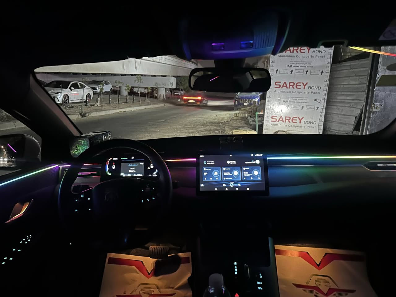 السلام عليكم سياره BYD جن بلاس
موديل 2025 ماشيه 17500
كامل معدات زاد اسبير ونشره داخليه 
سعر 18200وبيه مجال 
للتواصل ***********
