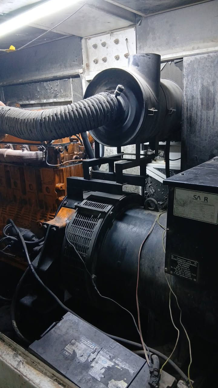 مولدة دايو للبيع كاتم راس توليد 350 كيفي مكينة كورين الاتصال ع الرقم ***********
