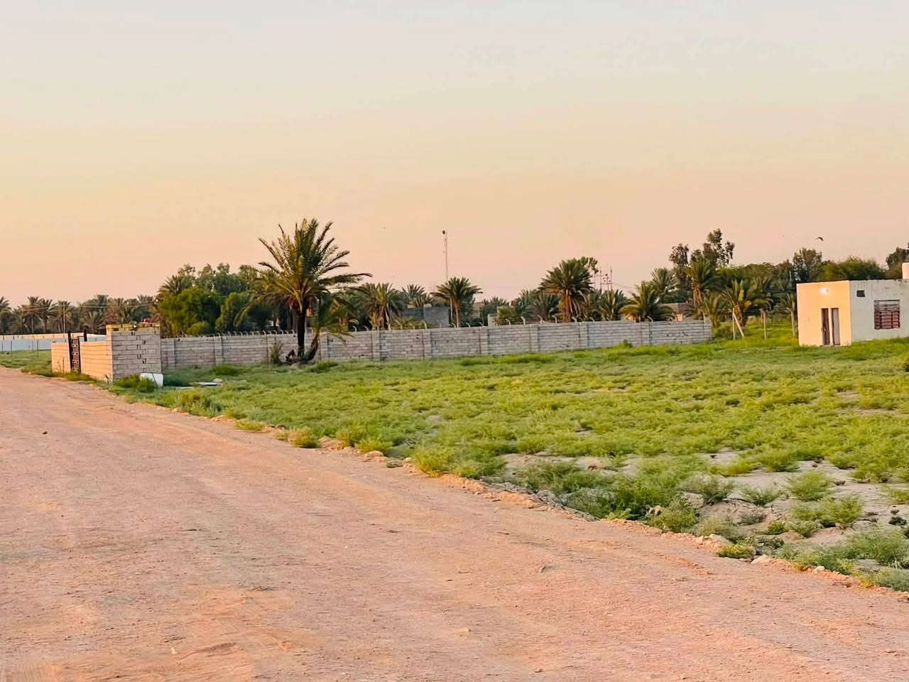 اخذ دونم اللهم صل على محمد وال محمد دوانم طابو زراعي مزرعه وسكن بالشافعيه تطل على نهر الشافعيه مجاوره سيد رائد الموسوي تبعد عن شارع نجف ديوانيه كيلوين و400 متر ضبط تبليط دقيقتين بسياره كافت الخدمات موجوده مي اساله سقي
رقمي *********** بي وتساب

