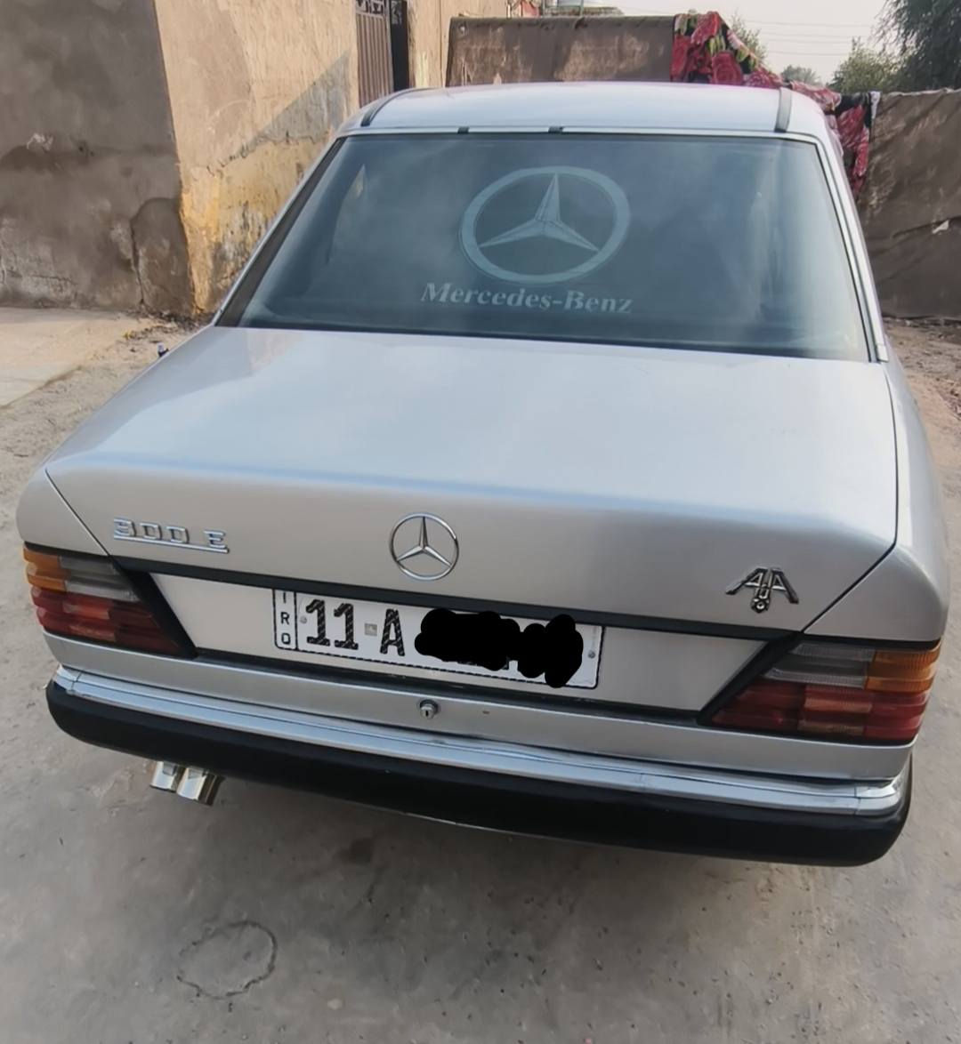 السلام عليكم بيع او مراوس مارسيدس دب حجم 300 رقم بغداد الدولي السيارة جاهزة من كلشي مديل ٨٦  مكينه ٦ عنكبوت وكير وحدادية وتخم تاير وقواعد دبلات مكفولة من الضربة ماعده الصبغ العام للجمالية السعر ٦٩ وبيها مجال 
الاستفسار الاتصال بالرقم / ***********
