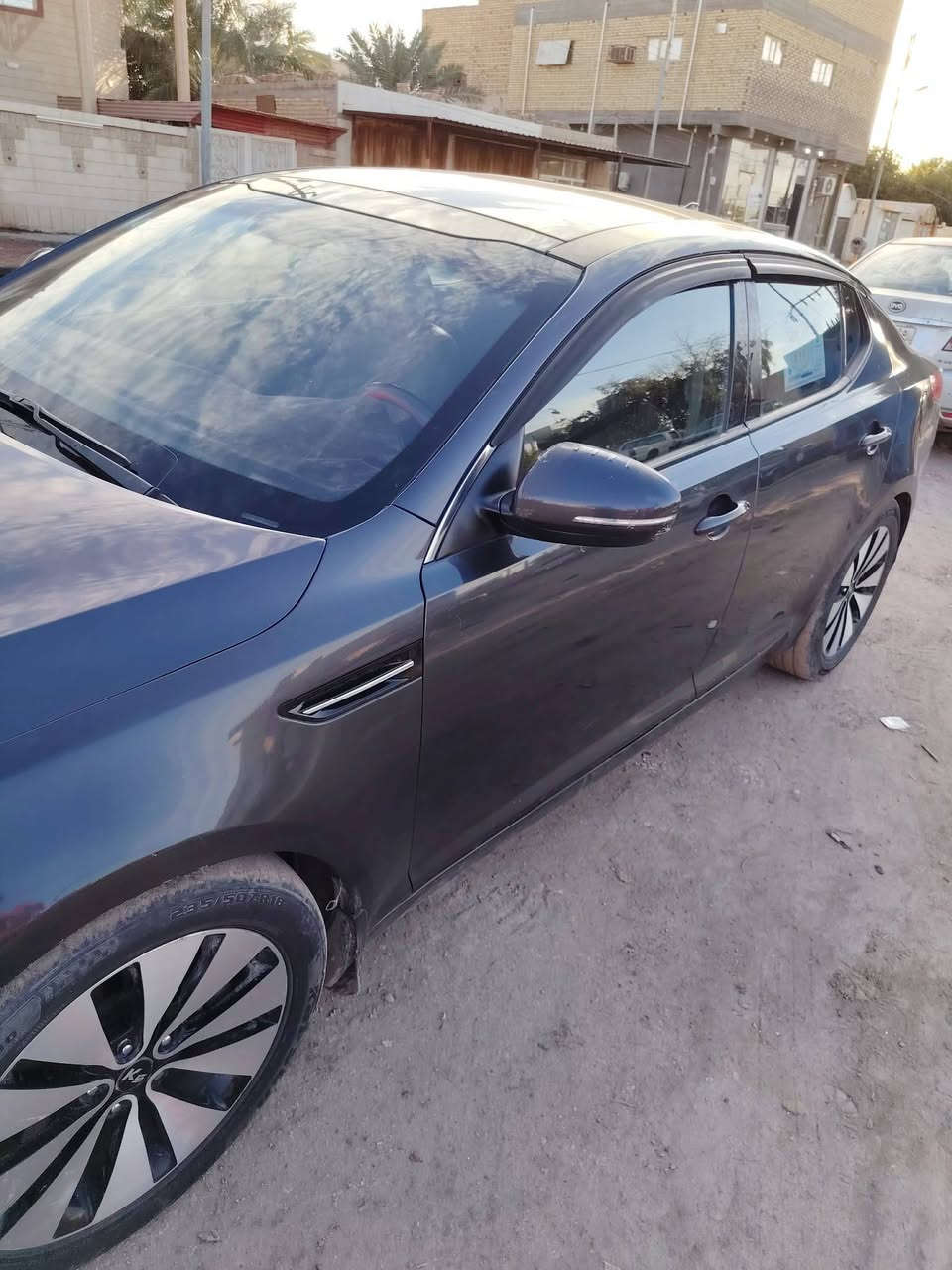 بيع ومراوس حسب القناعة
كيا اوبتيما مديل 2013 وارد امريكي 
محرك 2400 GDi شرط تفول عادي اذا دكت دوانز خسار البالك 
فول موصفات 1/1 
تحكمات ستيرن
كشنات كهرباء
نضام ECO قتصادية سيارة متصرف 
فتحة
خزن ميموري
كشنات تدفئة وتبريد 

تبريد قطعتين 

رقم بغداد دولي شرط تحويل باسمي سيارة 

المكان /سماوه/سوير
رقم/
***********/***********
