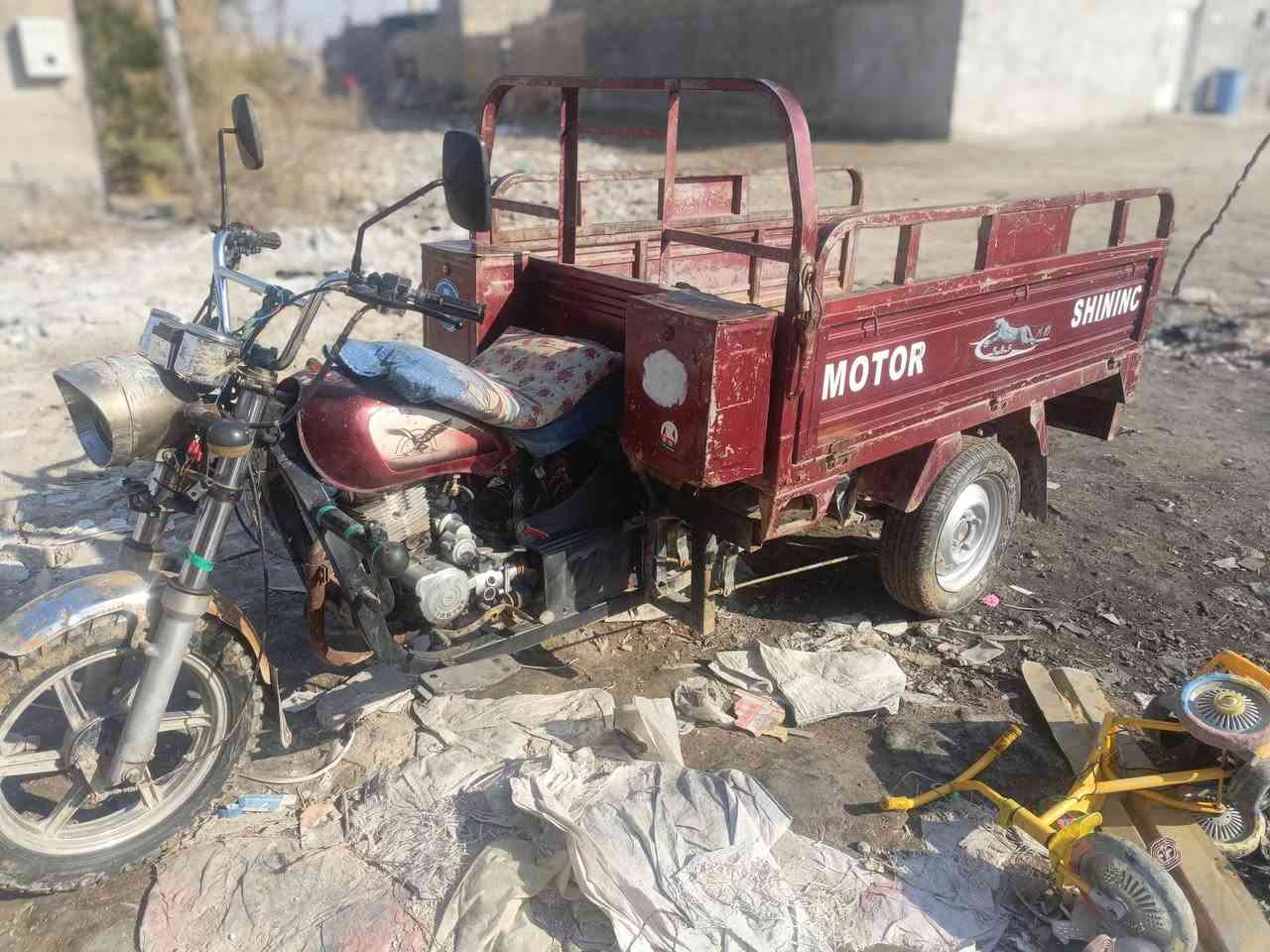 ستوتة صقر19 نضيفه سلف وهندر أوراق اصولية السعر مليون وميه وبيهة مجال مدينة الصدر الحميدية ***********
