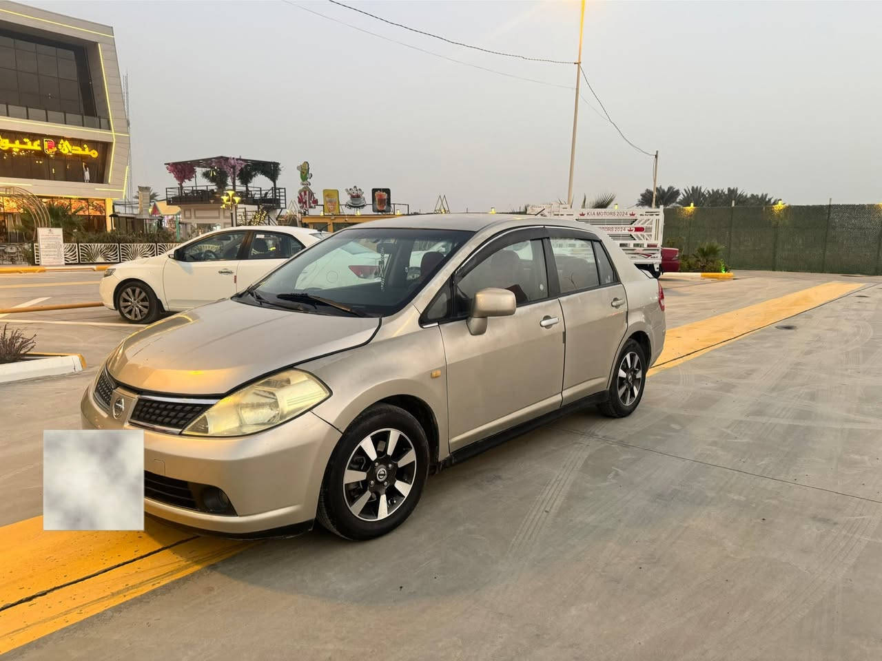 السلام عليكم نيسان فيرسا
للبيع او مراوس بأحدث 

رقم ديالى موديل 2009

المكينه 1800 وارد امريكي نظيفه خيرمن الله 

كير نظيف ،تبريد كلش زين 

مسويلها ادامه كامله ،تايرات تخم جديد 

ضررها من امريكا جامرلغات امامي وبالعراق اليسار الخلفي قليل مثل ما موجود بالصوره 

مكان السياره : ديالى جديدة الشط 

للأتصال :***********

السعر :70  وبي مجال
