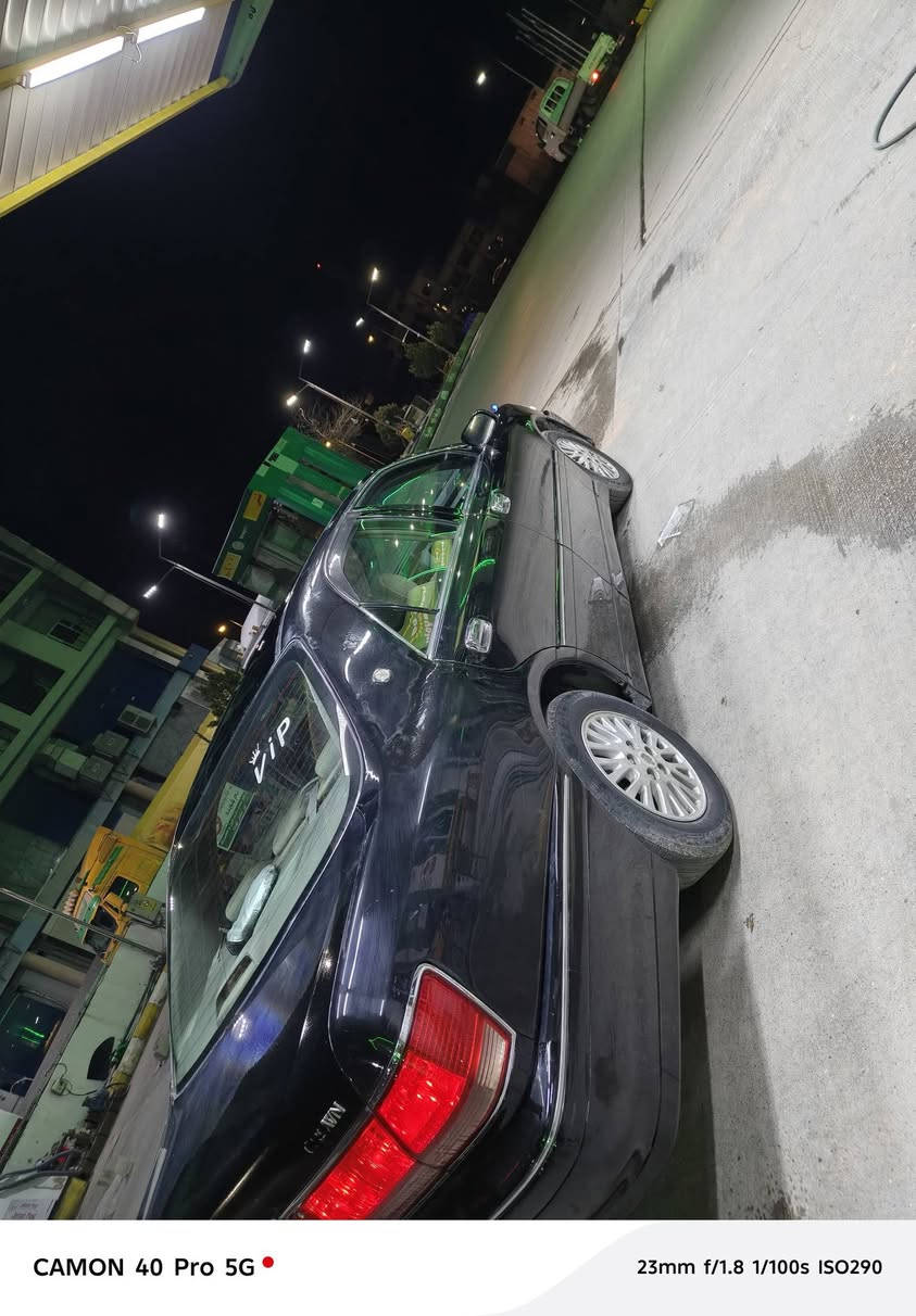 Slawy xwa la hamw layak
مةليكةي رةش بؤ فرؤشتن
مؤديل ٢٠٠٢ براوة 
مةكينة ديفؤري كةورة
٤دوكمة كوشن هيتةر
اوينة هيتةر فولا بةس سلايت نية
سةقفو حيزام و بؤياخ و كةفةر كؤراو بةشةرت
كيرو مةكينة بة شةرت
پاتري لؤكم بؤكريوة
رؤني هايترؤليكي كؤراوة
رؤني مةكينةي كؤراوة 
سعري ٣٧مةعامةلة
لة سليمانيم
***********
ادمين كيان وةري كرة
