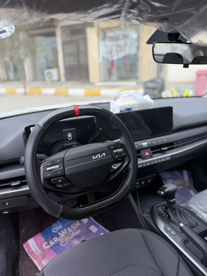 تحيه طيبه
Ki k4 .2025

وارد الخليج 

ماشيه/3,800

استلام شركه عله ايدي

سعر. 188

***********
