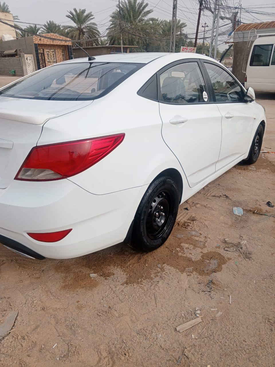 اكسنت 2016 محرك 1400 سياره خيرر من الله كير مكينه كفاله حداديه 70٪ بيها الدور الخلفي مال تايرر صبغ لحد قبق البانزين بدون اي داخل الباقي كفاله للاستفسار *********** 
*********** اتصال او واتساب مامتواجد عل فيس ❤️ النجف, العراق
