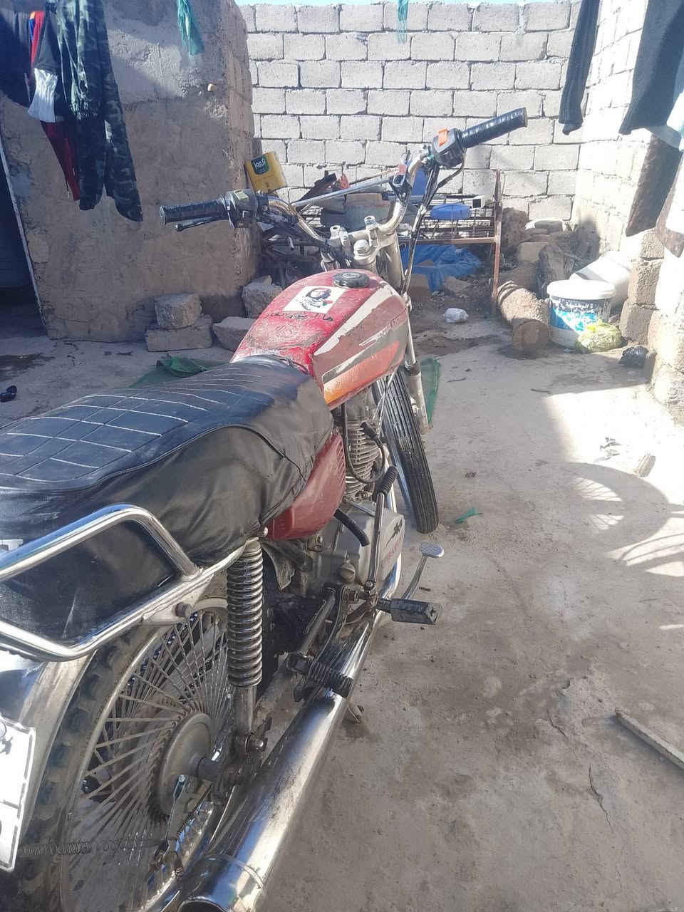 السلام عليكم عندي ماطور سيفان لبيع ماطور كلشي ما ناقصو كهربأيات كلها شغاله والنضافه كدام العين  اريدو 225
وبي مجال


**إذا كنت صاحب هذا الإعلان وتريد حذفه لأي سبب، رجاءا أرسل رسالة إلى الدعم الفني**