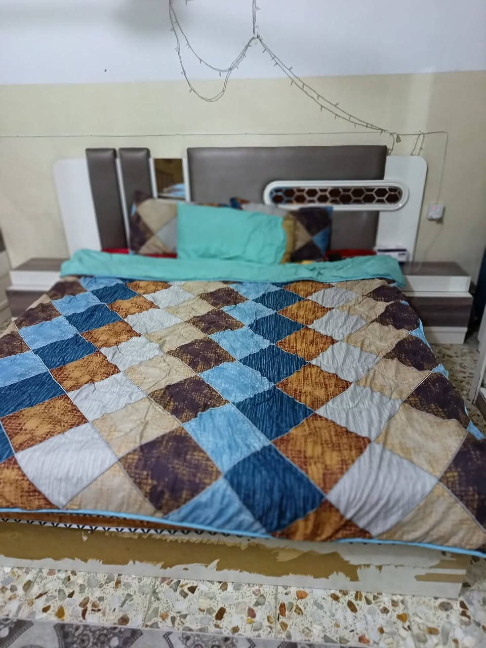 للبيع غرفة نوم تركي ٧ قطع ب ٤٠٠ وبيهة مجال مكاني الامين الثانية


**إذا كنت صاحب هذا الإعلان وتريد حذفه لأي سبب، رجاءا أرسل رسالة إلى الدعم الفني**