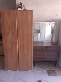 ميز تواليت • كنتور • مستعمل شوي