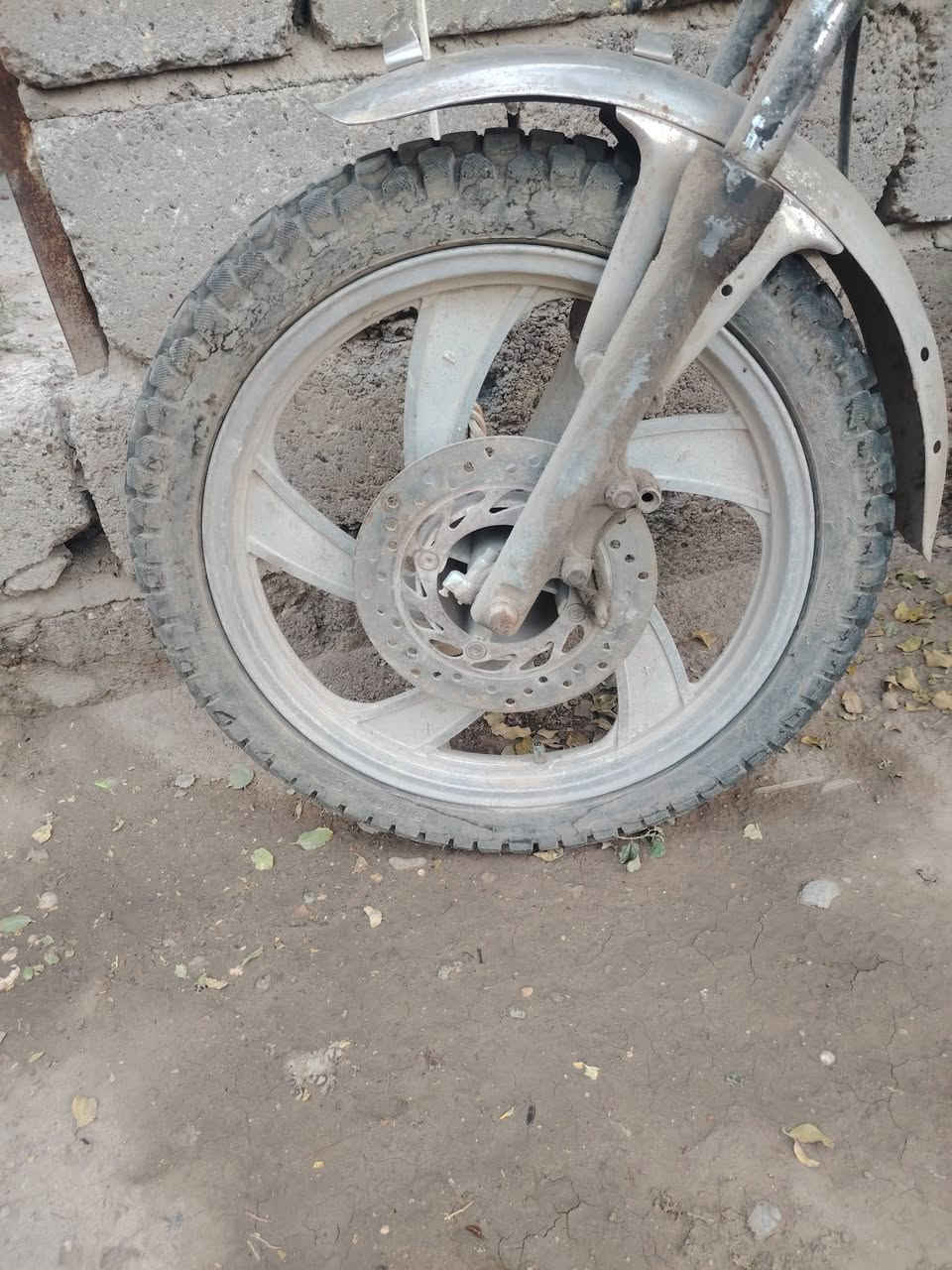 السلام عليكم عندي وياله وتايرات  جدد كل عواج مابيهن او ابيعلك دراجه ابيعلك كوم حديد
وياها وياله وتايرات  كل تفضل خاص وبيك خير ودلل
رقمي *********** @إشارة
