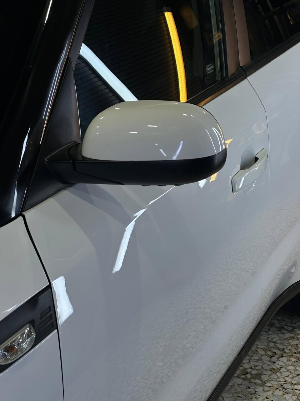 سلام عليكم 
كيا صول 2014 
وارد امريكي جنطة صبغ وباب الخلفي اثر شخط بالعراق فقط
ماشيه 56000 حقيقي 
مكينه 1600 
رقم كربلاء 
اللون ابيض 
جديده السياره تخم تاير جديد حداديه جديده 
للاستفسار***********
غير متواجد ع الفيس
