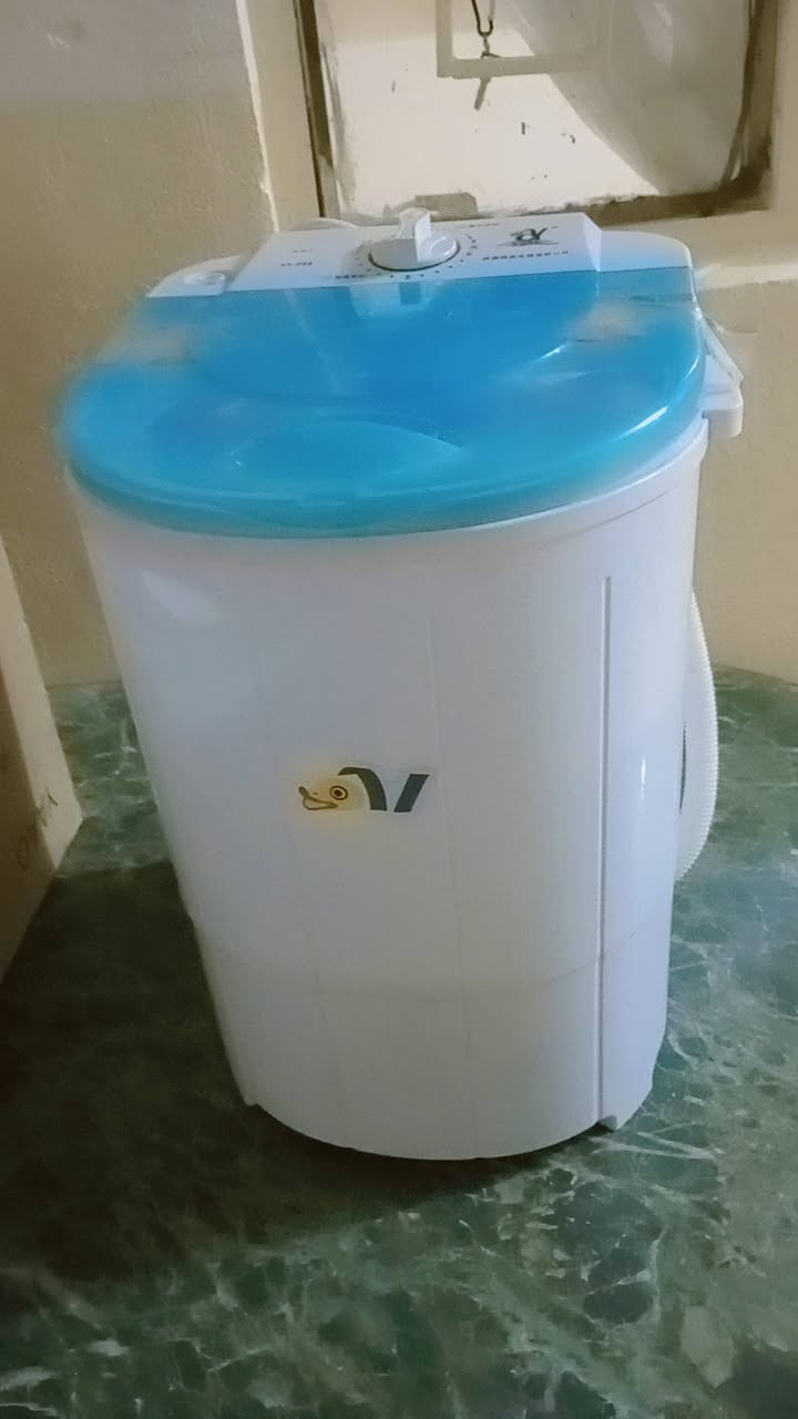 غساله ملابس اطفال وتغسل احذيه جديدة مامستعمله غسيل وتنشيف اخذتها ب 35ابيعها ب 25
ميز بلازمه سعر 25وبي مجال 
عنوان كوكجلي ***********
