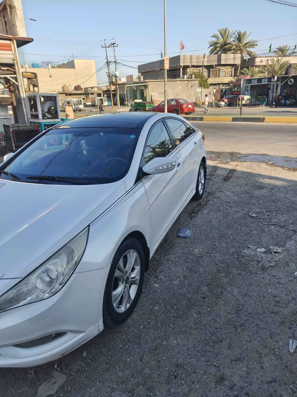سوناته موديل 2011خليجي فول بيه بس باب السايق صبق ولباقي مكفول السعر 117وبيه مجال***********
