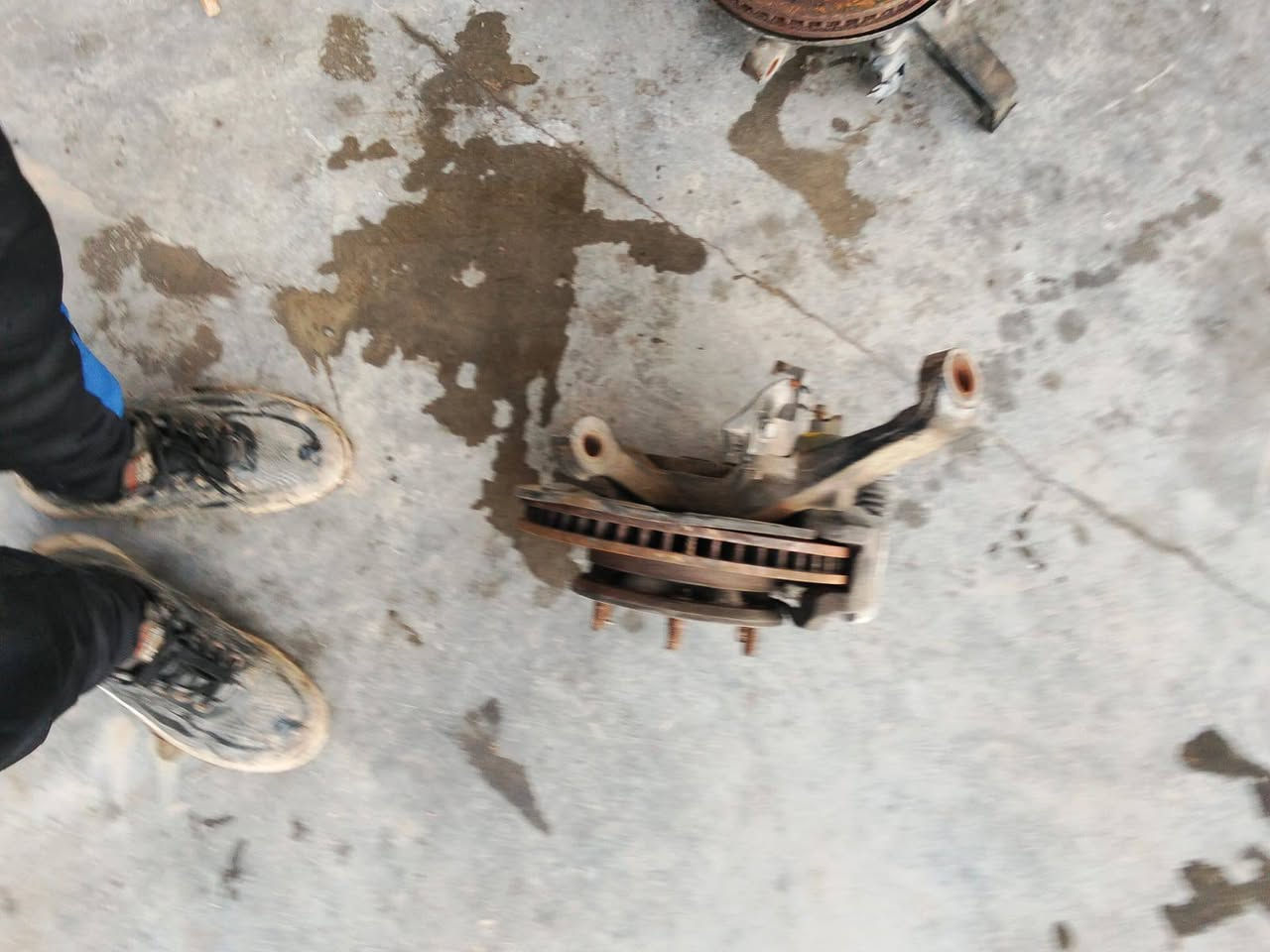 فجوج نيسان يورفان البيع ***********
