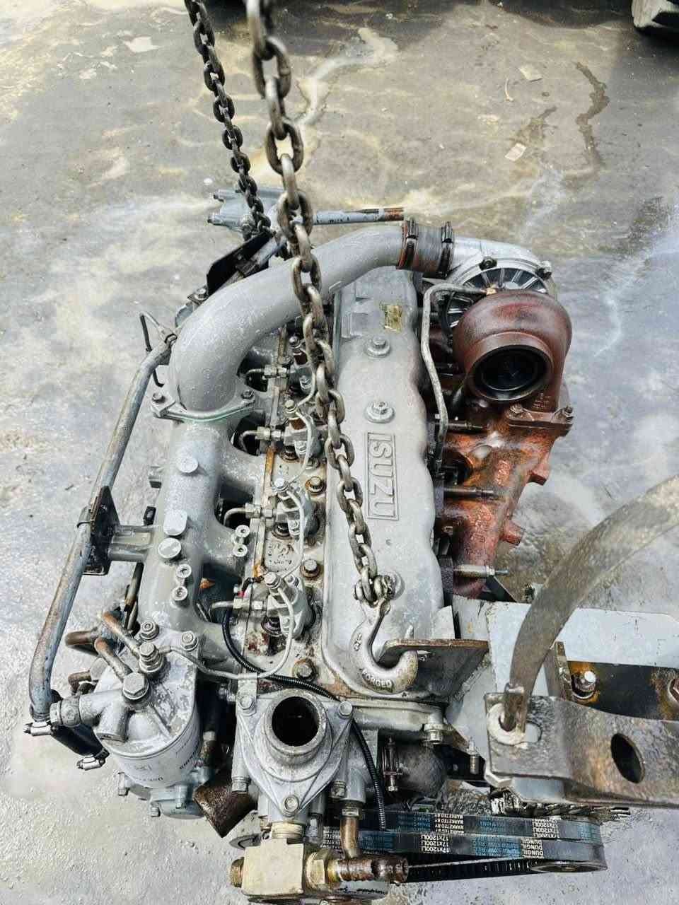 للبيع محرك ازوزة حجم 105 مال شفل زت 
دور 
لاتبخير ولاتنقيص 
شرط شغل 
وضمان //‭٠٧٧٣ ٦٧٨ ٠٧٨٥‬
