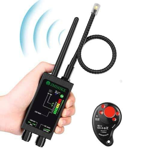 جهاز كاشف كامرات واجهزة التجسس M800O الماني المنشاء من شركة هواوي الاصلي
اخر اصدار استيراد خاص
متوفر توصيل جميع انحاء العراق
الاصدار الحديث 2025

كاشف كاميرات التجسس واجهزة التنصت والتتبع الحديث.
جهاز صغير الحجم ، حيث فترة الفحص لا تستغرق الا ثواني قليلة.
بيعتبر هذا الجهاز من أحدث وأكفأ اجهزة كشف التجسس الشاملة
عالميا لاكتشاف وتحديد مواقع أجهزة التجسس بمختلف أنواعها
وتردداتها في الفنادق والمنازل والمكاتب وما شابه
مميزات الجهاز لتثا (الاصدار الحديث2025)

1 عدسة بتقنية الليزر لكشف الكاميرات حتى لو كانت غير موصولة
بالكهرباء
-2 كشف أجهزة الوايفاي والاشارات اللاسلكية بمختلف الترددات
3 - كشف اجهزة التصنت الاخرى.
4 -كاشف كاميرات المراقبة والجوالات والأجهزة اللاسلكية وأجهزة
التنصت
5 - يوجد عدد 4 لمبات للدلالة على قوة الاشارة أو القرب منها.
6- يضئ فلاش التعرف على جهاز تنصت ويصدر صوتا أيضا.
7 -سرعة إضاءة الفلاش وارتفاع الصوت تبين مدى القرب من الجهاز.
8 - يستطيع كشف الأجهزة التى تعمل على الترددات بين 1 ميجا و s
جيجا هرتز.
9 - يحتوي على 2هوائي (2اريل) - يمكن التحكم بطوله لتحديد بعد
مصدر الجهاز.
-10 يعمل على الشحن.
-11 يعمل بالهزاز أو الصوت حسب رغبة المستخدمـ
12 -يوجد مؤشر للتحكم فى حساسية الجهاز.
(للحجز يرجى مراسلة الصفحة )

***********

(السعر خاص)
