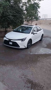 كورولا ٢٠٢٥ • رقم بغداد • ماشي ٩٠٠٠