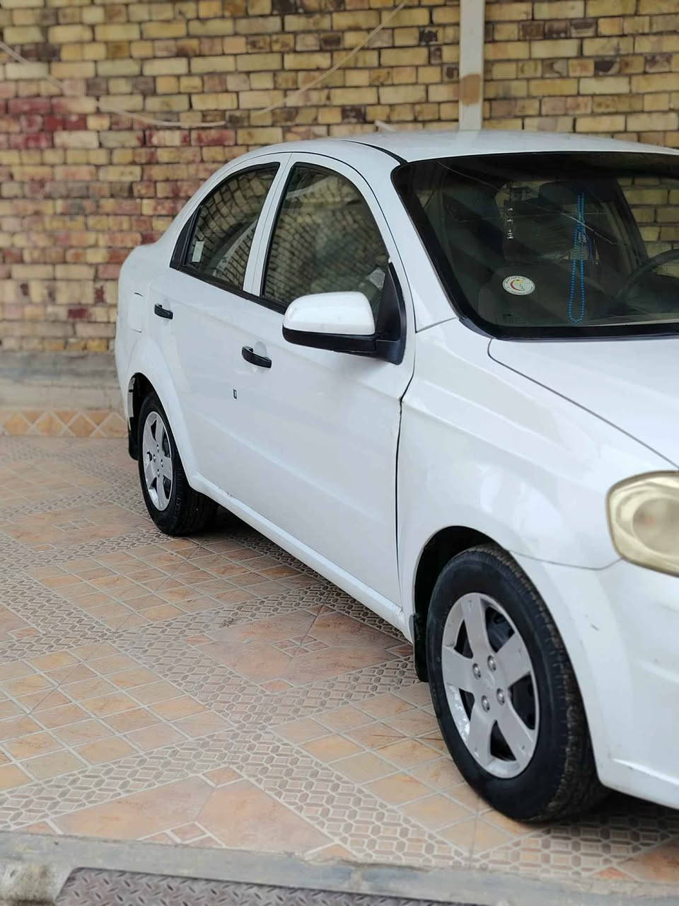 السلام عليكم اڤيوو خليجي اللبيع محرك مفتوح مو مسكر سيارة حلوة مالت جناي تحويل ثاني يوم السيارة بااسمي وكير ومحرك وتخم تاير وحدادية بالجيس 
الضرر مبدل باب السائق  بدون ضرر داخلي مع وجود بارد خفيف في الجاملغ الخلفي   السعر 65 وبيه مجال الطيبين  رقم *********** العنوان ذي قار مركز المدينه Singapore
