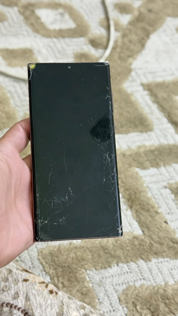 السلام عليكم،
الترا اس 22 دبل شريحة 
السعر 250 المكان الدورة الميكانيك الفورتات 
***********
