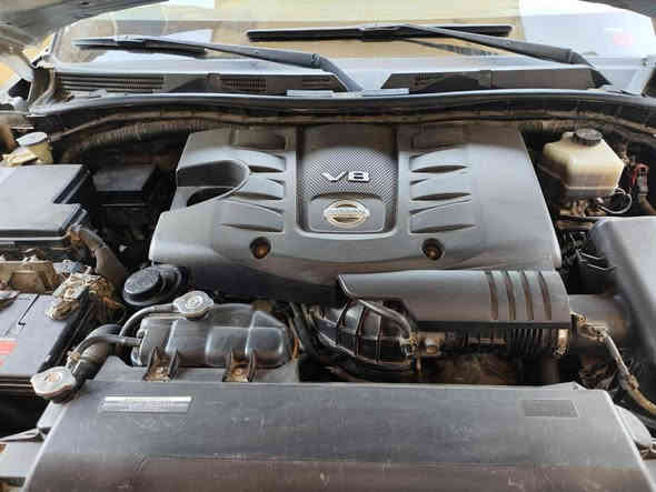 السلام عليكم 
نيسان باترول 2012 لون سلفر محرك LE رقم سليمانيه باسمي سنوية جديدة نافدة ل2029ارقام دولية جديدة مكفولة عدا شبر بارد بالجامرلغ الخلفي بدون فتحة حدادية كاملة تخم تايرات جدد ماشية 193 حقيقي السعر 210وبيه مجال قليل العنوان ديالى الاتصال على الرقم ***********
