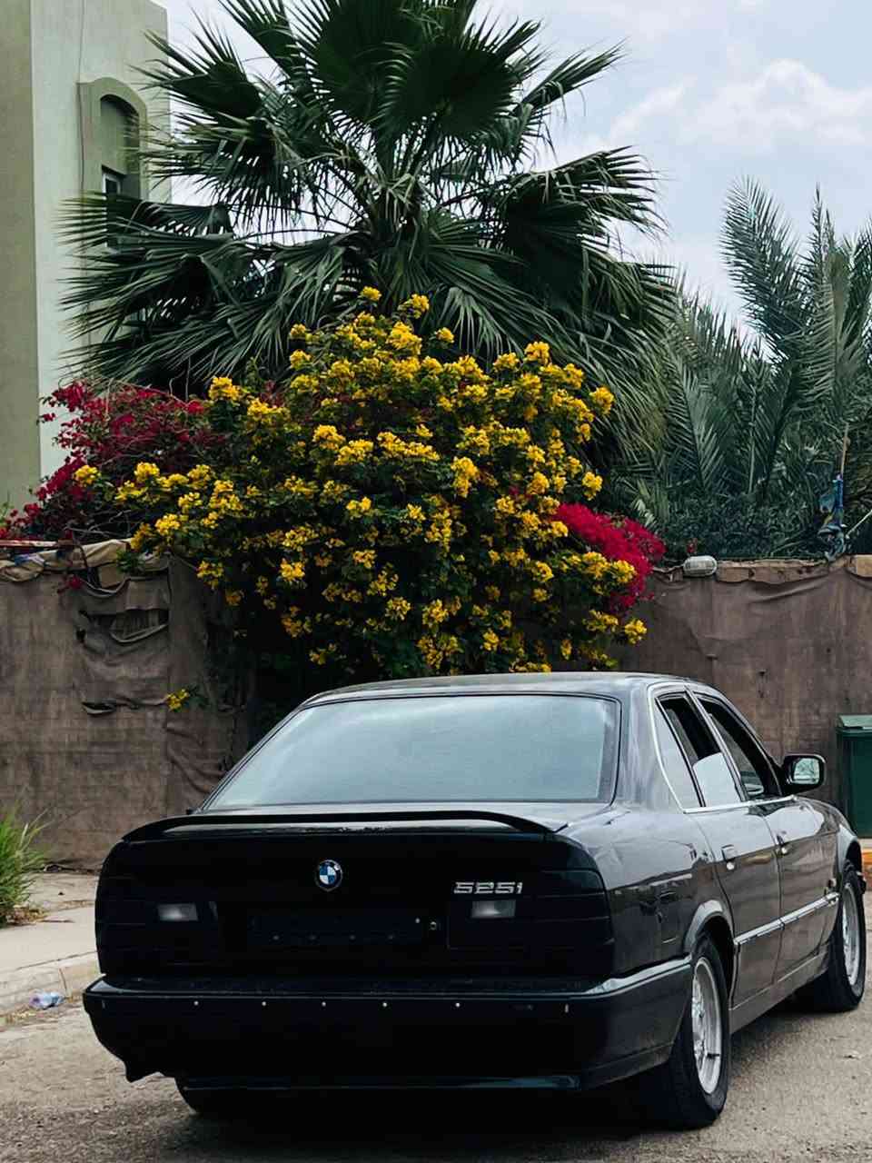BMW 525i E34 موديل 91
كير عادي رقم أربيل 
كابون بانزين بيها كامل تبريد مكينه وكير 
كير محرك تبريد تدفئه بشرط 
جام كهرباء ▪︎ سلايت ▪︎ دعاميات M ▪︎ لايت زنون
صدر جديد  ▪︎ تخم تاير جديد ▪︎ باتري جديد 
صبغ عام للجماليه بجم كبس بشرط  
سياره جاهزه بدون نقص 
مكان السياره واسط
سعرها 45$ ما عليها غرامات دينار


**إذا كنت صاحب هذا الإعلان وتريد حذفه لأي سبب، رجاءا أرسل رسالة إلى الدعم الفني**