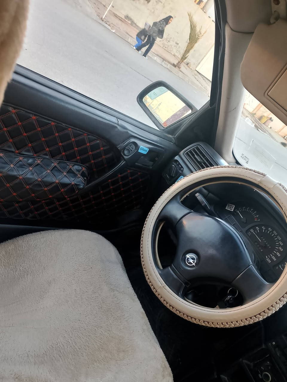 سلام عليكم اوبل فكتره البيع موديل 93 ماكينه 18 كير عادي بيها دفتر بنزين سنويه لحد 28 السياره بس بيه ضربه بل جامق سعر 41 و مجال قليل مكاني كركوك حي النصر *********** ***********
