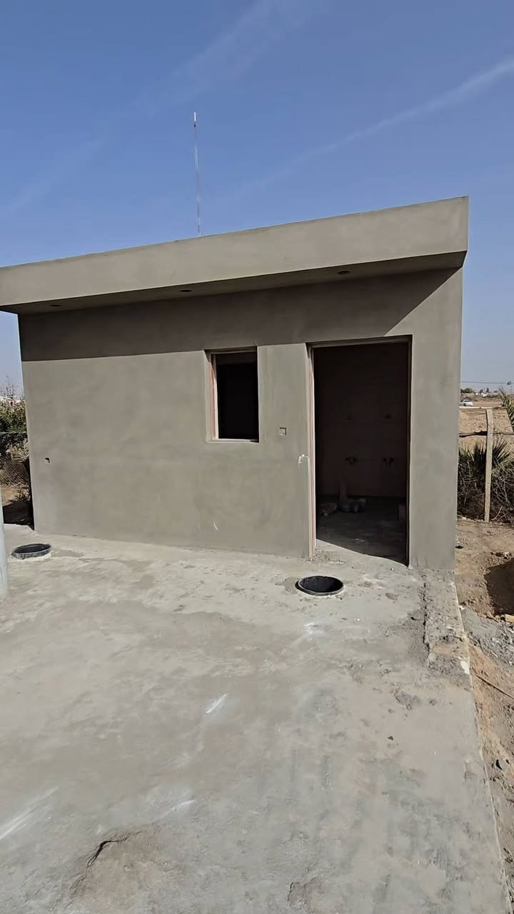 السلام عليكم كادر لبخ داخلي اسود وبياض وخارجي وجهات سقل و طلس عمل درجه اولى*********** بل متر او قطعي متفرغ حاليا
