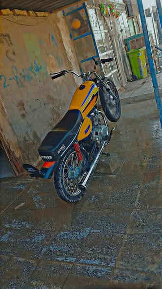 السلام عليكم اربعه قير اصولي محرك نهضه فول اريد اراوس هذا رقمي***********
