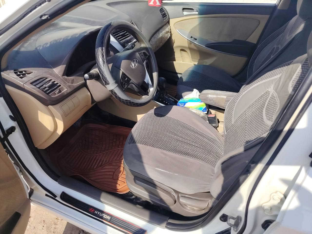 السلام عليكم
اكسنت ٢٠١٣ رقم بغداد دولي بسمي مكينة 1600 مكفولة بدون صبغ كير محرك تبريد ثلج صدر أمامي خلفي باتري تخم تاير سيارة جاهزة وخير من الله السعر ١٠٥ وبيها مجال للاستفسار
***********
*********** وات ساب
