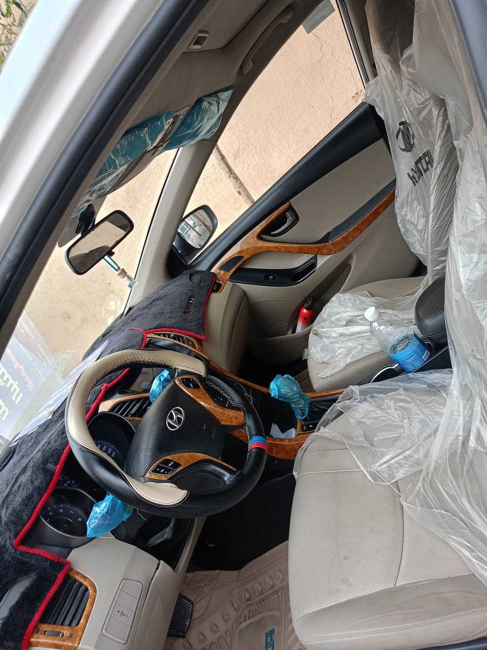 النترا 2015 كفاله عامه فول السياره جاهزه من كلشي السعر 127 وبيه مجال قليل ***********
