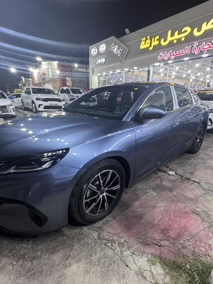 السلام عليكم BYD سيل 6 لون مميز ماشيا 22 الف الكلي 

موديل 2025 بنراما 5 كامرات 

تمشي بالشحن 120 كيلو 

منفذ شحن 2 سريع ومتوسط 

السعر 25مليون 900 الف 

الاستفسار ***********

