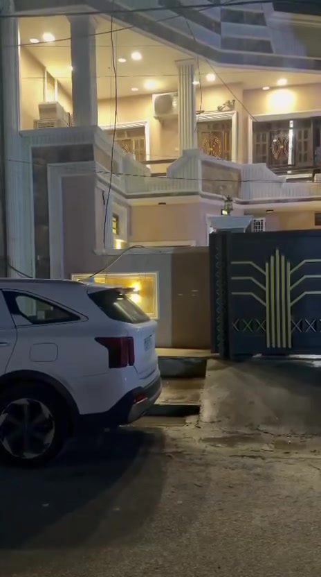 السلام عليكم
بيت بل  الدوره شارع 60 مساحه 100 متر تفاصيل الواجيه 7 م والنزال 15 متر يحتوي على اربعه غرف نوم  ثلاثه فوق سويت كامل

 واحده جوه خدمات كامله

 مشتمل اخر 75 متر بيت جديد درجه اولى 

ونتعامل بالمقاطعه 2/10/3/10/

الاستفسار بمراسله الصفحه

 او اتصال بارقام التاليه ***********

***********

***********
