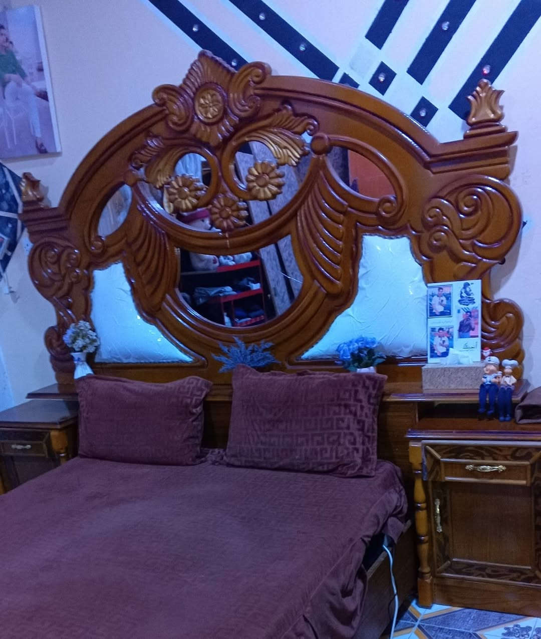 آلسلام عليكم غرفه اخشاب تفصال مابيهه اي نقص ولا متعوبه عنواني بصره تحديًا گرمه علي 
السعر مليون وبيهه مجال 
هاتف ***********8 
@إشارةالجميع
