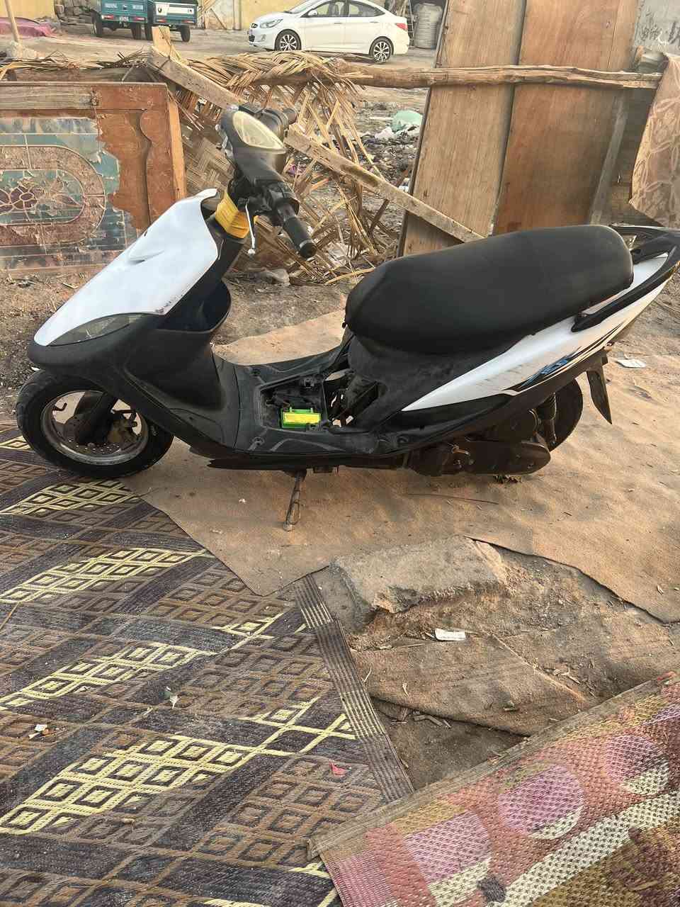 ماكس عدله كفرات تجاري مفتوحه دراجه شلعه ومعدله دراجه مرتبه كامله ما بيه نقص كلشي شغال السعر ٤٥٠ بيه مجال  والموشراي لا يتعبني هاذ رقمي *********** عنواني القبله الاربعه تالاف
